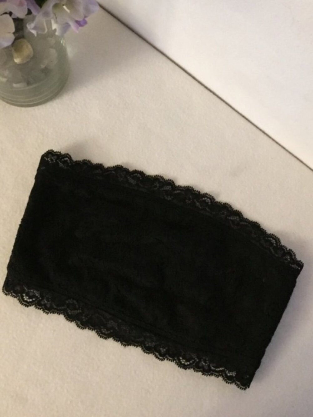 UO KIMCHI BLUE BLK LACEY BANDEAU S